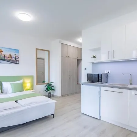 With Garden Terrace Appartement Budapest